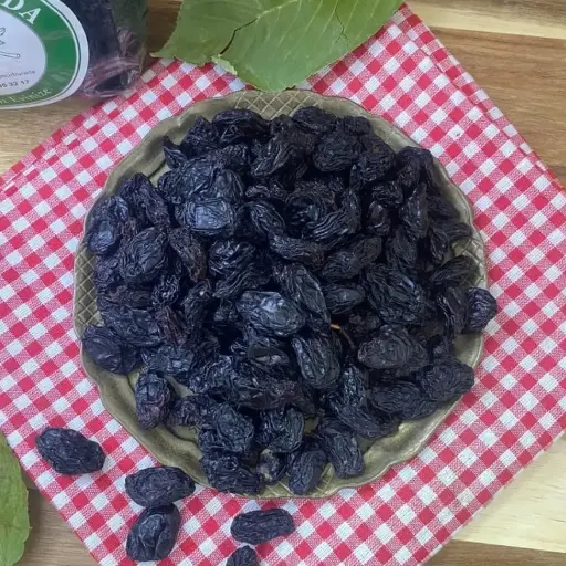 Çekirdekli Kuru Üzüm (500 Gr)